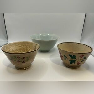 Hand-Painted Ceramic Japanese Tea Bowls in Cream and Pale Blue